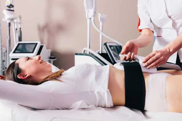 woman having body sculpting to help improve her body image and her mental health Hounslow
