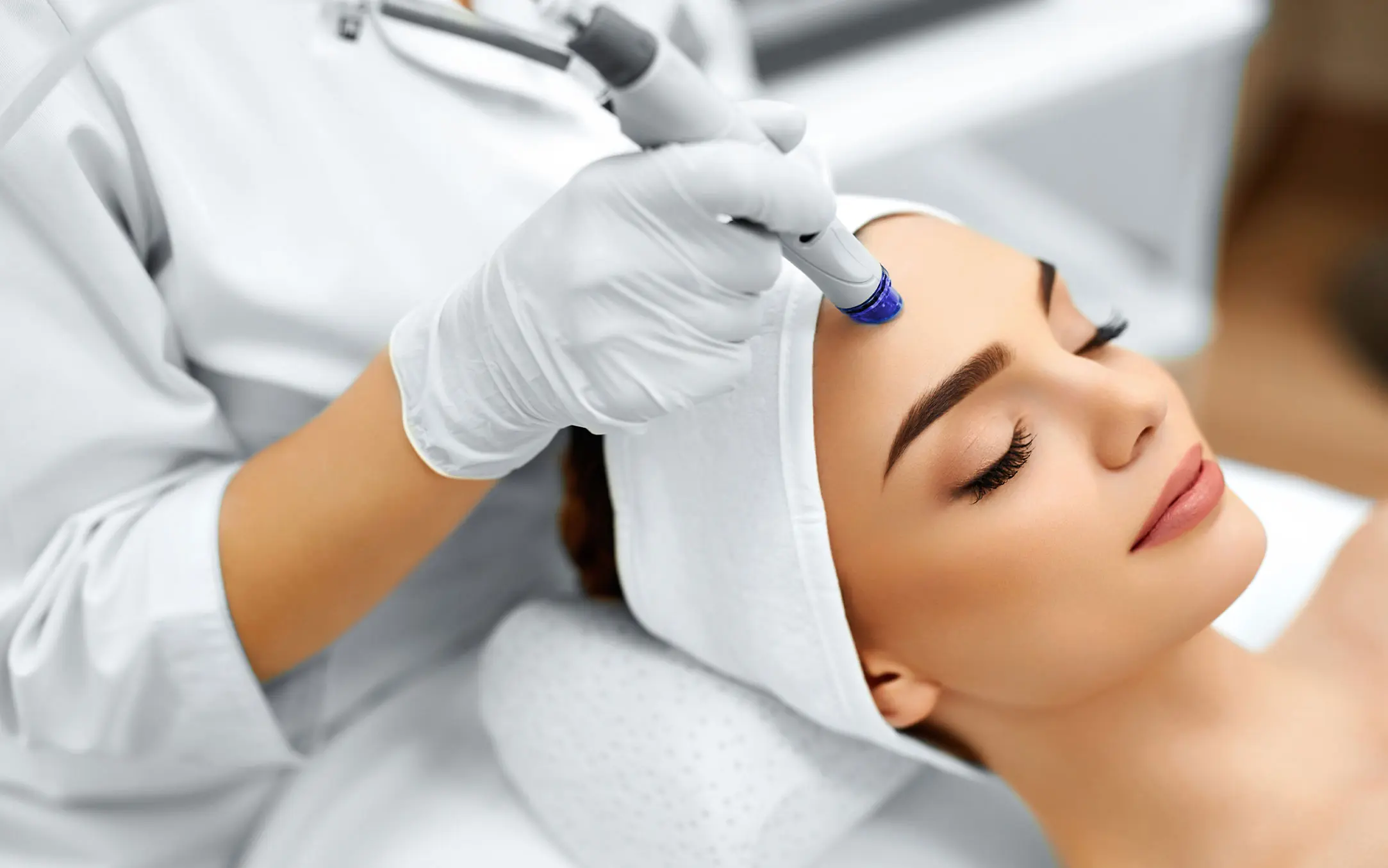 What Is Collagen Lift Therapy and How Can It Help Ageing, Loose Skin Hounslow?